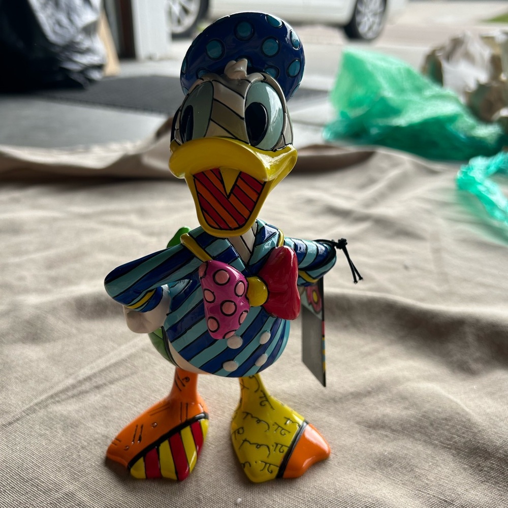 Romero Britto Donald Duck Sailor Figurine